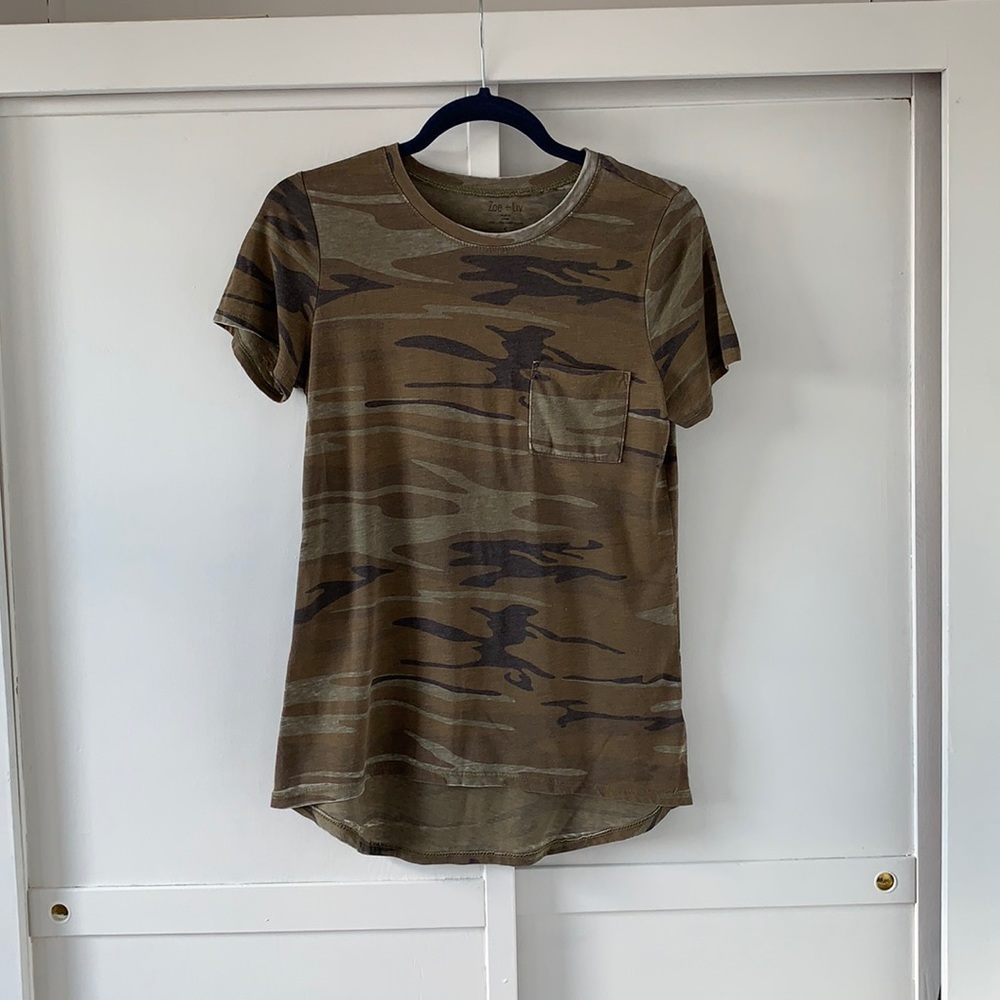 Green Camo Tee • Size Small
